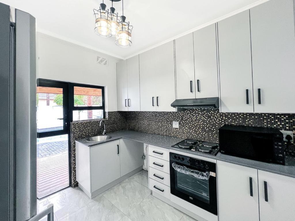 לינה וארוחת בוקר קייפטאון Boston House מראה חיצוני תמונה